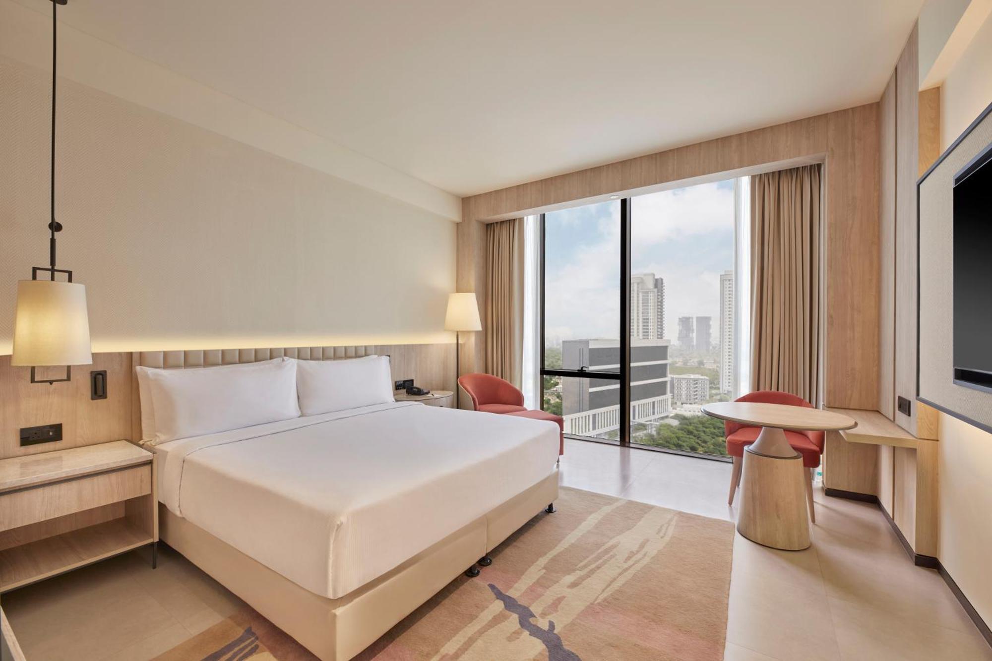 Hilton Gurugram Baani City Centre 구르가온 외부 사진